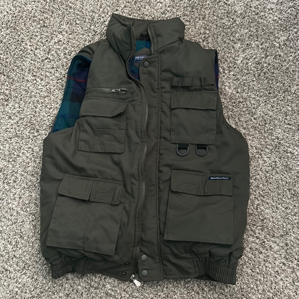 Renegade tactical puffer vest. Heavily insulated with flannel lining.